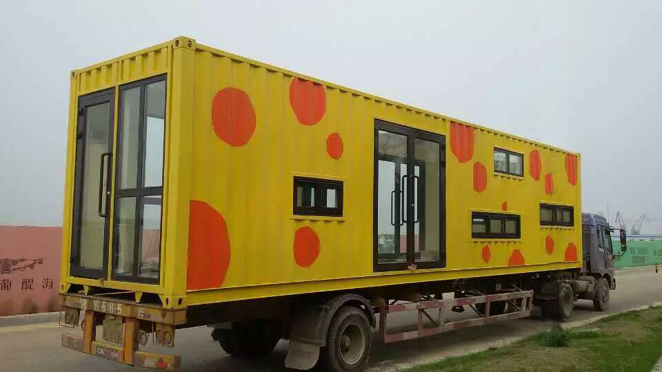 集裝箱幼兒園-絢麗的集裝箱房屋